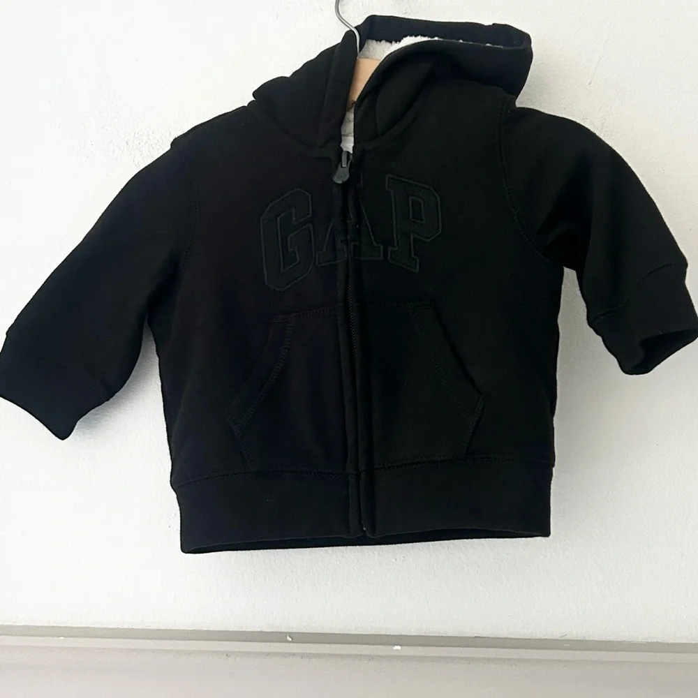 Gap Baby 3–6 Months Black VintageSoft Arch Logo Zip Hoodie Cozy Sweatshirt